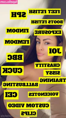 madamedakota - New dildo movie in Sauna libertin     chloesanchezx