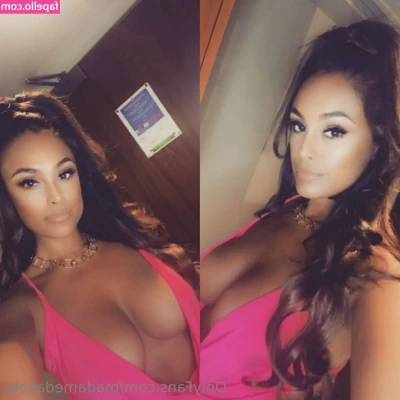 madamedakota - Watch as my Big tits and arse float around underwater x