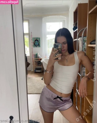 Yasmin Lenz [ yasmin-lenz ] - Heropic 133