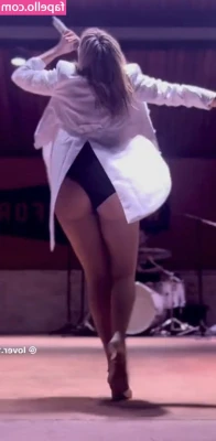 Charity Eden / Taylor Swift Impersonator [ charity-eden-taylor-swift-impersonator ] - Ass kisses would be nice