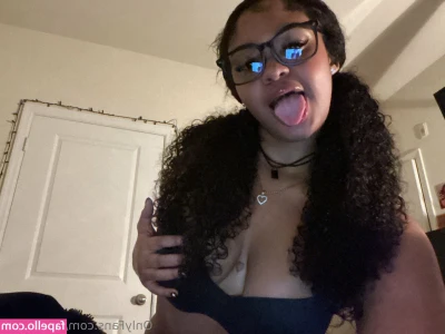 Squeakgirl, Squeak Girl, Aaaarryynn, Squeakels, Squeakybbg [ squeakgirl-squeak-girl-aaaarryynn-squeakels-squeakybbg ] - Saco unas fotos antes de follar!