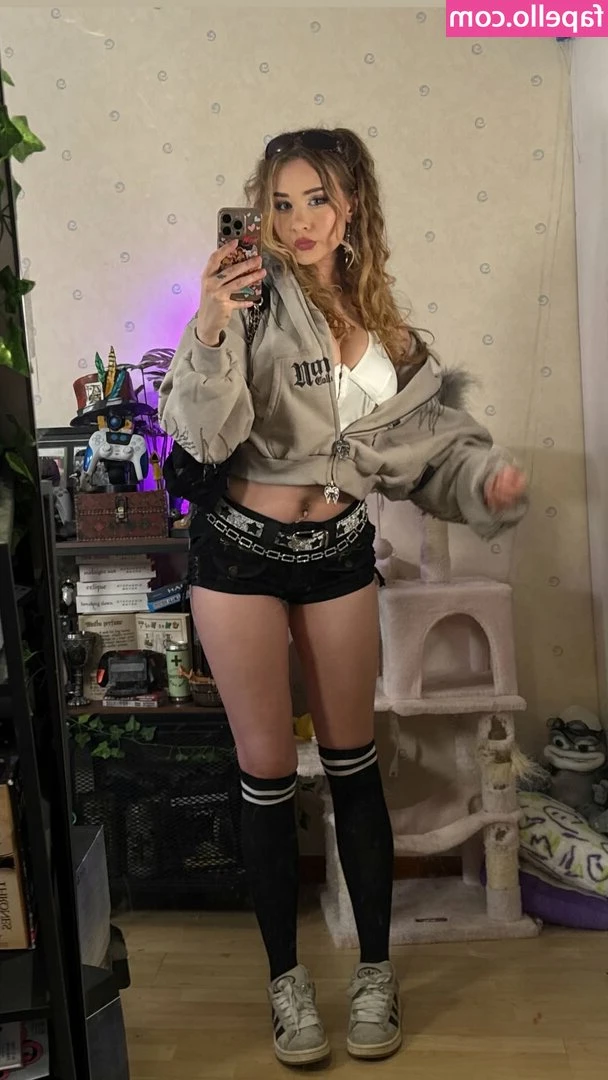yaboielina - Tits 😜😜
