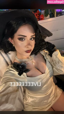 yaboielina - 😎Love getting fucked and my Big Butt🍑 bred! Like if you love a