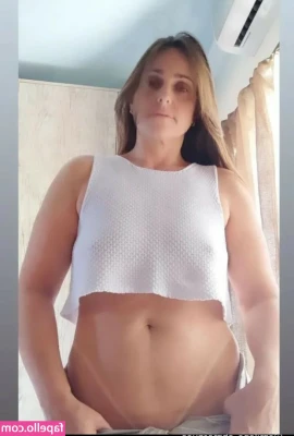emilene_sbmarques [ emilene-sbmarques ] - Come watch my live tonight   I ll be all   and   The live starts at