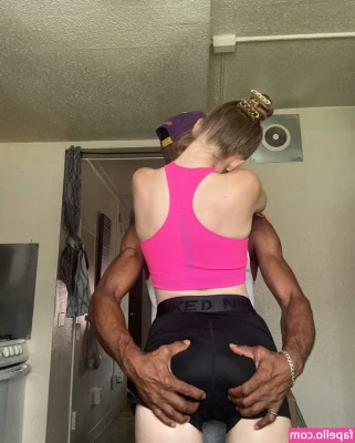 Unc & Snowbunny [ unc-snowbunny ] - HOT PUSSY PLAY VIDEO🚨🚨🚨 Watch me treat my perfectly-shaved