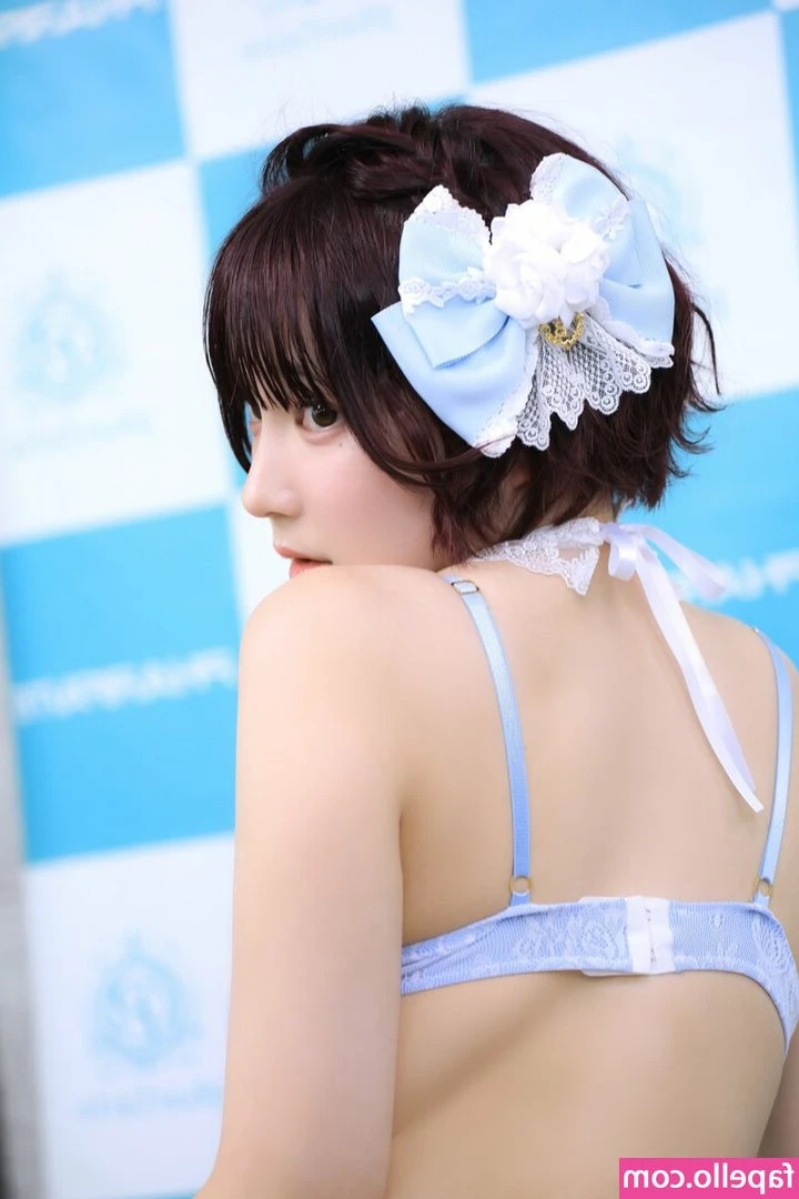 Amakawa Seika [ amakawa-seika ] - Happy 4 20   click left to see a lil vid    this is ten mins late