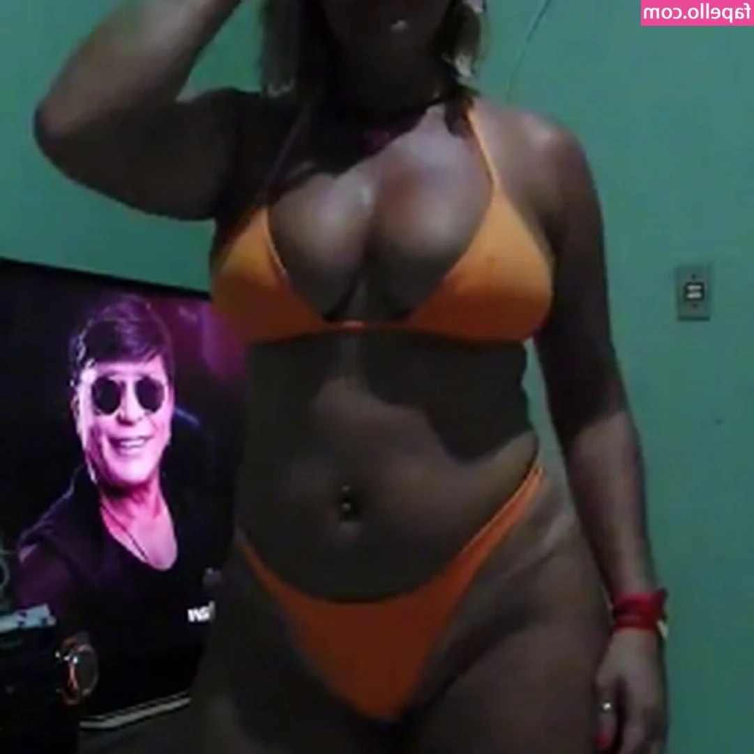 Fabiana Grafiteira [ fabiana-grafiteira ] - NEW APARTMENT CONTENT:) Get ready for videos where you can hear all