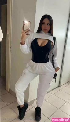 paula_flores [ paula-flores ] - Do whatever u want to me daddy