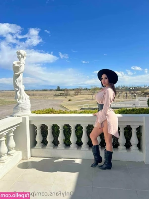 paula_flores [ paula-flores ] - goodmorning   it s a great day to let me ride your face
