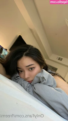 freemi - Good morning! Want to have some fun? Slide in my DMs babe 😘