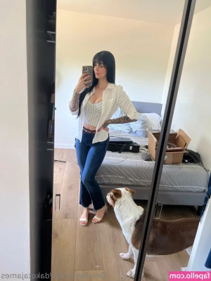 dakotajames [ dakotajames-10 ] - Quick play before work