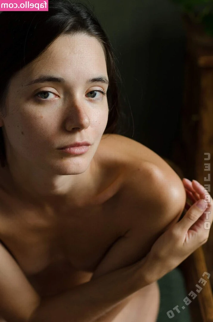 Nastya Tuvakina [ nastya-tuvakina ] - tell me 😏