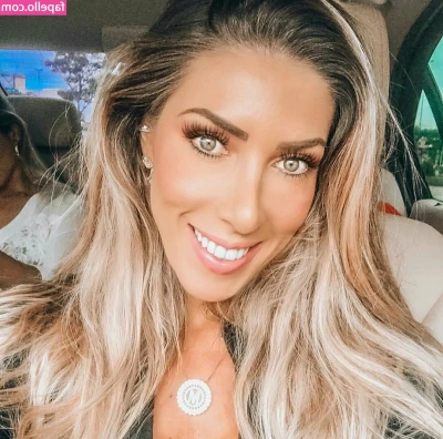 Tati Minerato [ tati-minerato ] - you know when you are like super slutty for no reason and you just