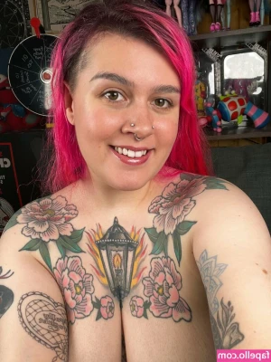 Lunamay Jackson [ lunamay-jackson ] - If you re here on the NYE free trial and want to stay sub d  msg me