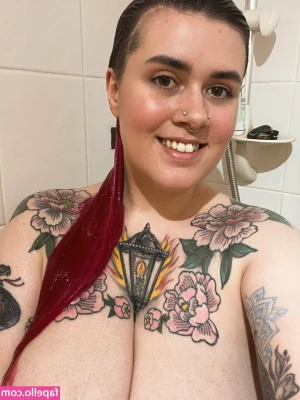 Lunamay Jackson [ lunamay-jackson ] - I love this position  my cum comes out better like this hehehe