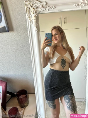 isabelllove - Let s get a little wet