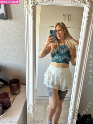 isabelllove - Do you want to undress me