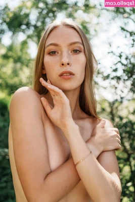 Arina Shestova [ arina-shestova ] - how do you like more brunette or blonde?