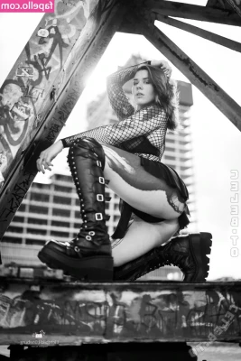 joeleen_1999 [ joeleen-1999 ] - I wanna feel you wet and pressed up against me