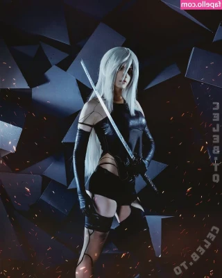 Waterloo Cosplay [ waterloo-cosplay ] - Masonry Off-season hammer workout shoot