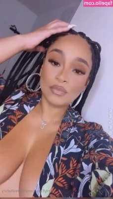Tahiry Jose [ tahiry-jose ] - (19) Hope you're not getting sick of me playing around in the bath