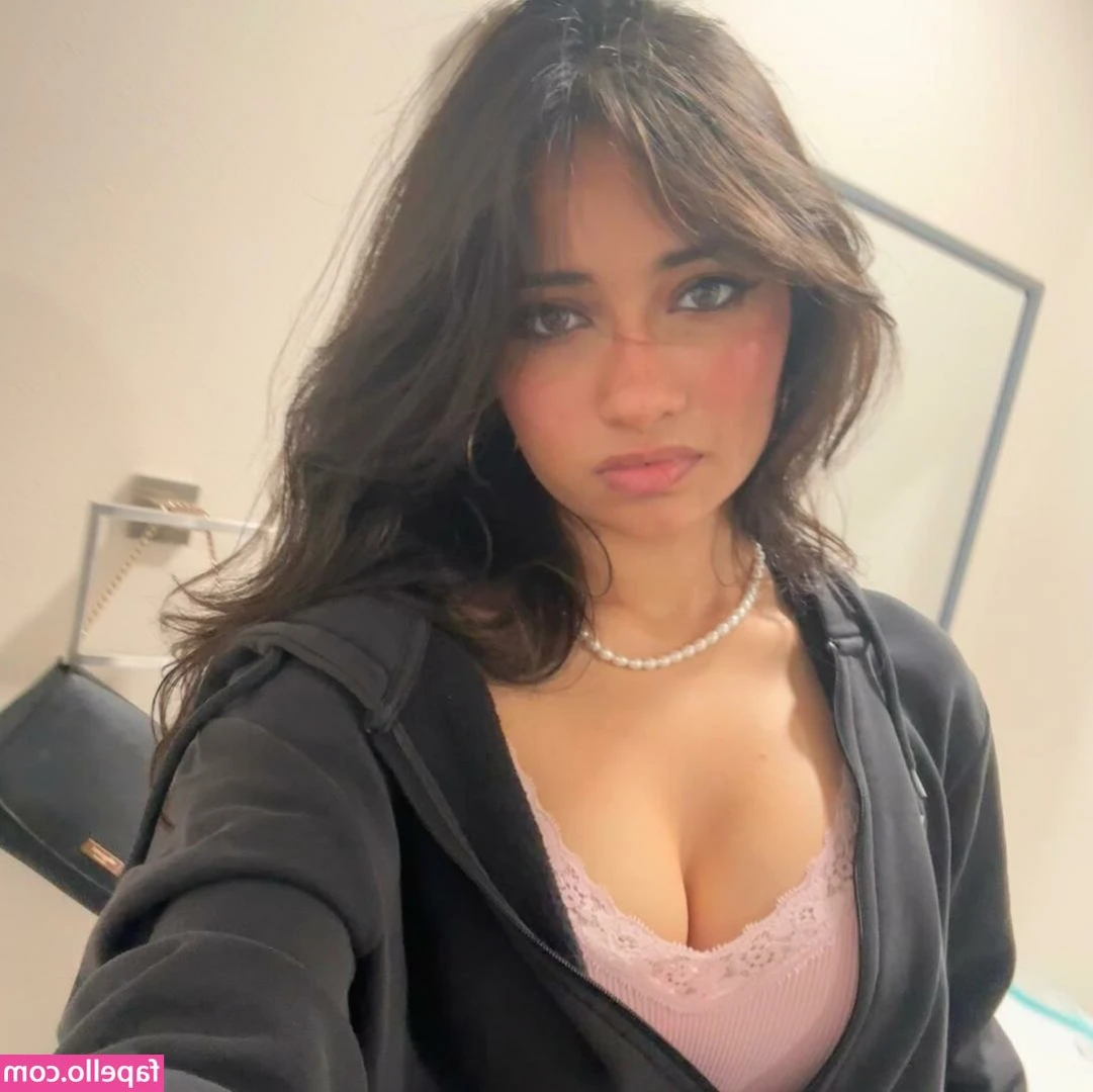 aaishamisra06 - Going to salon to hopefully get my my face look good for an upcoming