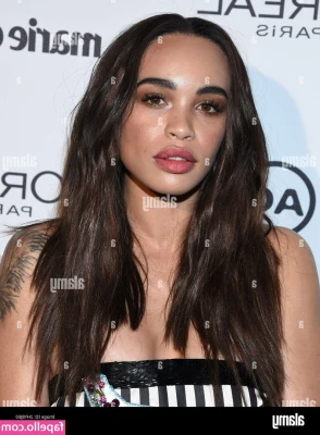 Cleopatra Coleman [ cleopatra-coleman ] - I have some dick ratings to do tonight. Want to give me one more to