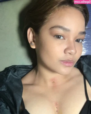 Xyriel Manabat [ xyriel-manabat ] - Couple of freebies of me! Would you like to dominate me? Meow ❤️