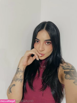 lucy.cielo [ lucy-cielo ] - How to use my feet properly    smoking  feet  footfetish 