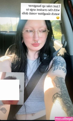 Eve Moss [ eve-moss ] - Kisses loves Thank you for your support and we are almost 800 in my