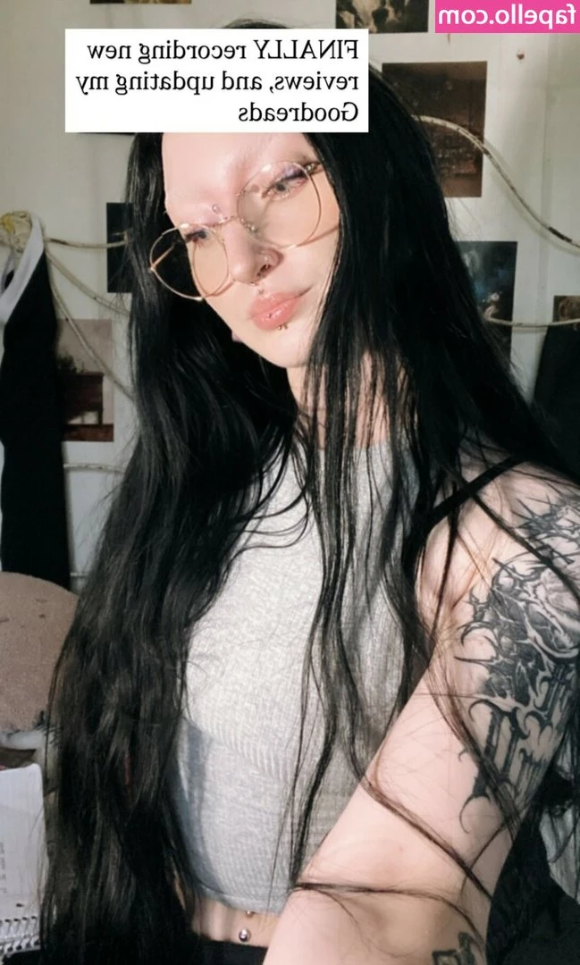 Eve Moss [ eve-moss ] - Kiss me now... fuck me later 👅💦