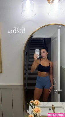 Indi Hartwell [ indi-hartwell ] - (.)(.) just goofin around with my titties out takin silly selfies