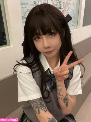 shiliuyelei - Havey you checked your messages? 😈