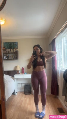 lunahainsworth - Dark lips, big tits, leather gloves & a Newport 100