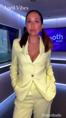 Myleene Klass [ myleene-klass ] - Waiting for someone to fuck me & pull my hair..will it be you?