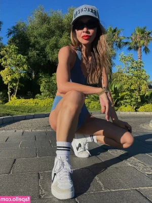 Myleene Klass [ myleene-klass ] - KINK WEEK:  -DAY 5 🤤 ready to play with ur little kitty