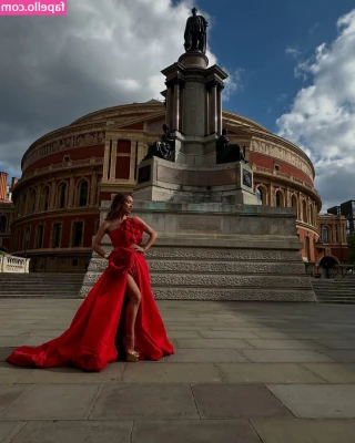 Myleene Klass [ myleene-klass ] - Tara can dominate men too! This is a custom video where she had to
