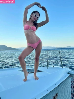 Myleene Klass [ myleene-klass ] - Hearts all round 💖