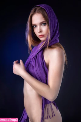 Silvy Sirius [ silvy-sirius ] - Losing control over these titties 🤪