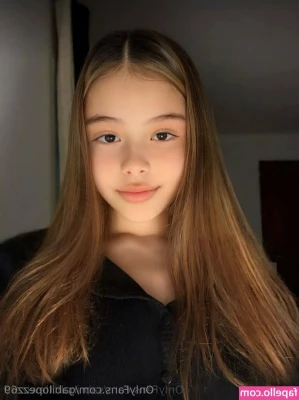 gabilopezz69 - Custom foot video paid for by a pathetic footfag