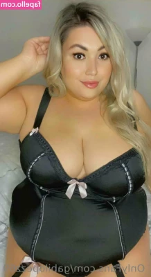 gabilopezz69 - Titties in the snow