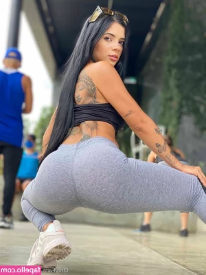 Annielust - Would you kiss these lips