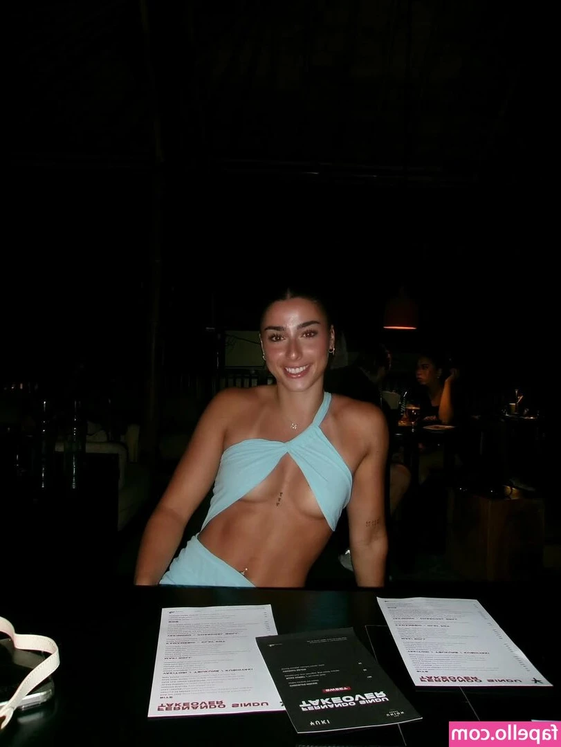 Mackenzie Vassallo / mackenzievassallo [ mackenzie-vassallo-mackenzievassallo ] - I m back my babies some sexy videos coming tonight