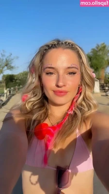 Cosette Rinab [ cosette-rinab ] - Just woke up anyone else awake rn? ;)