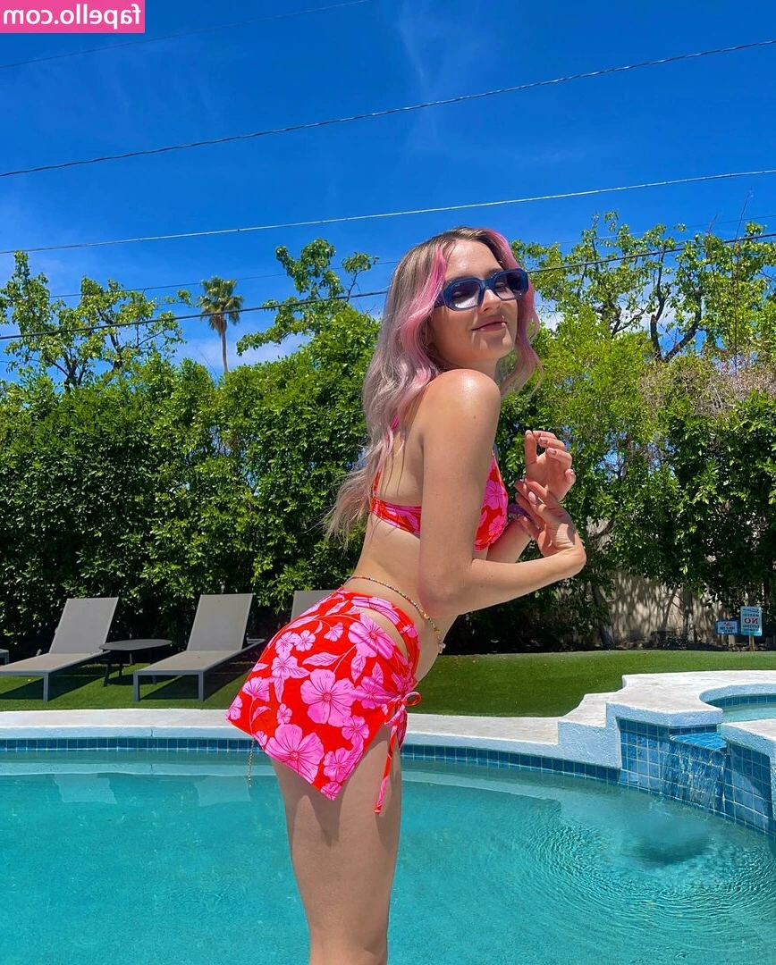 Cosette Rinab [ cosette-rinab ] - Splash