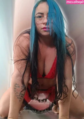 Karllen Kell [ karllen-kell ] - found this old pic scrolling my roll and I love it