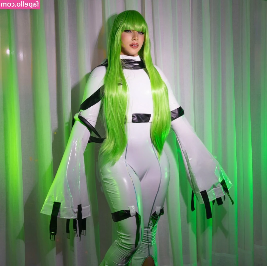 Natalie_Uwu [ natalie-uwu-7 ] - Azi cu chef de masturbare îmi scot penisul sculat din chiloțeii mei