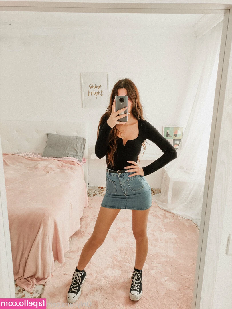cris_sweet [ cris-sweet ] - check your DMs if you wanna get naughty!!