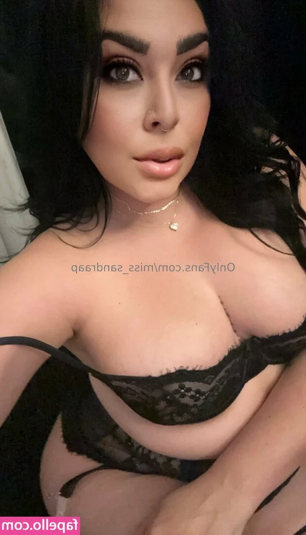miss_sandraa [ miss-sandraa ] - March 6-7 full set.  tongues out and creased makeup 👅🫦  *save