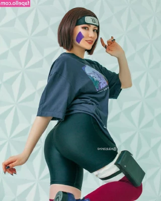 Mikasa Rino [ mikasa-rino ] - Toda mojadita  y la camiseta también